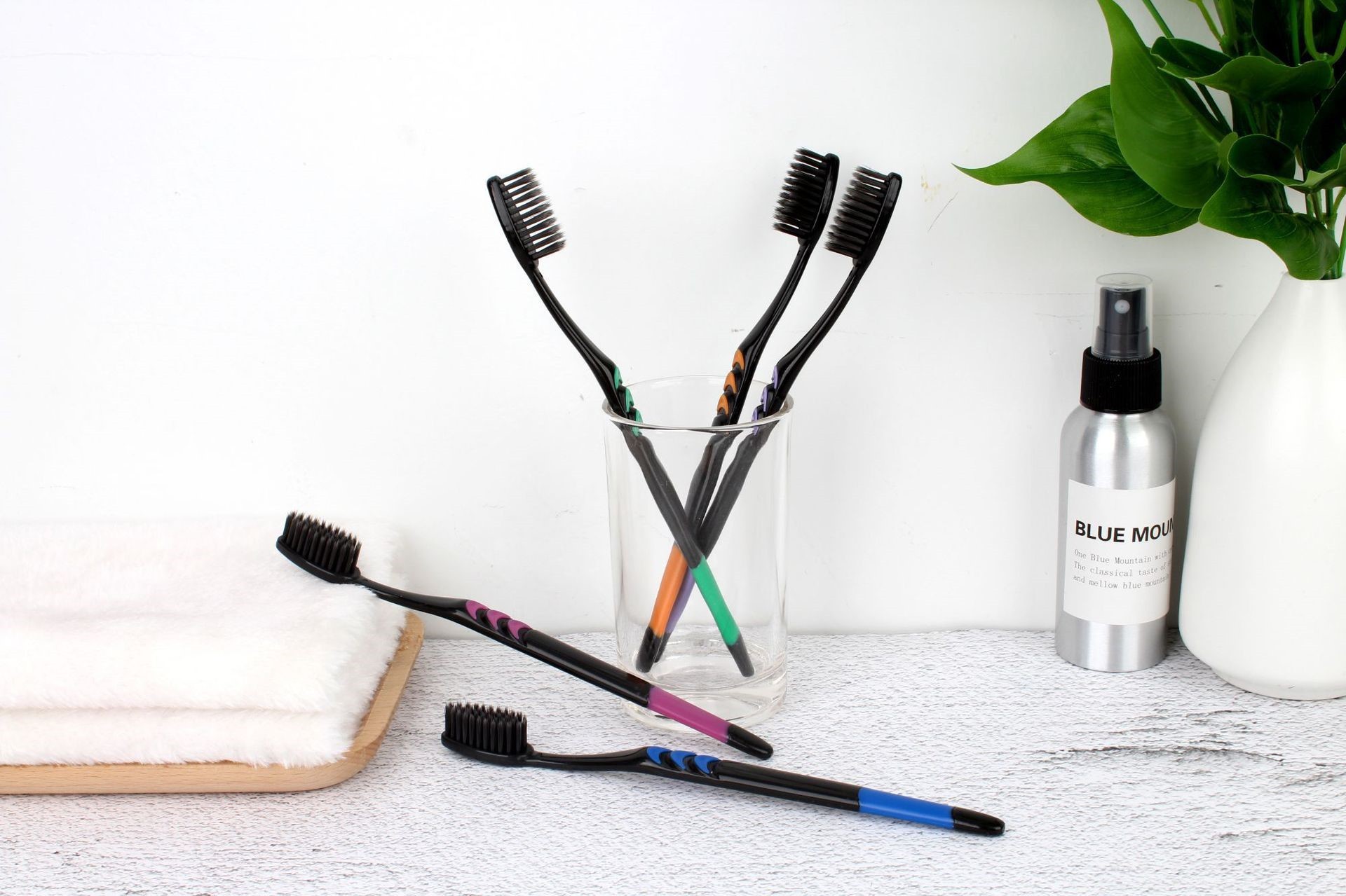 1 個入り竹炭ソフト毛歯ブラシ – ファミリーパック (ゲス - Bamboo Toothbrush のレビューと価格
