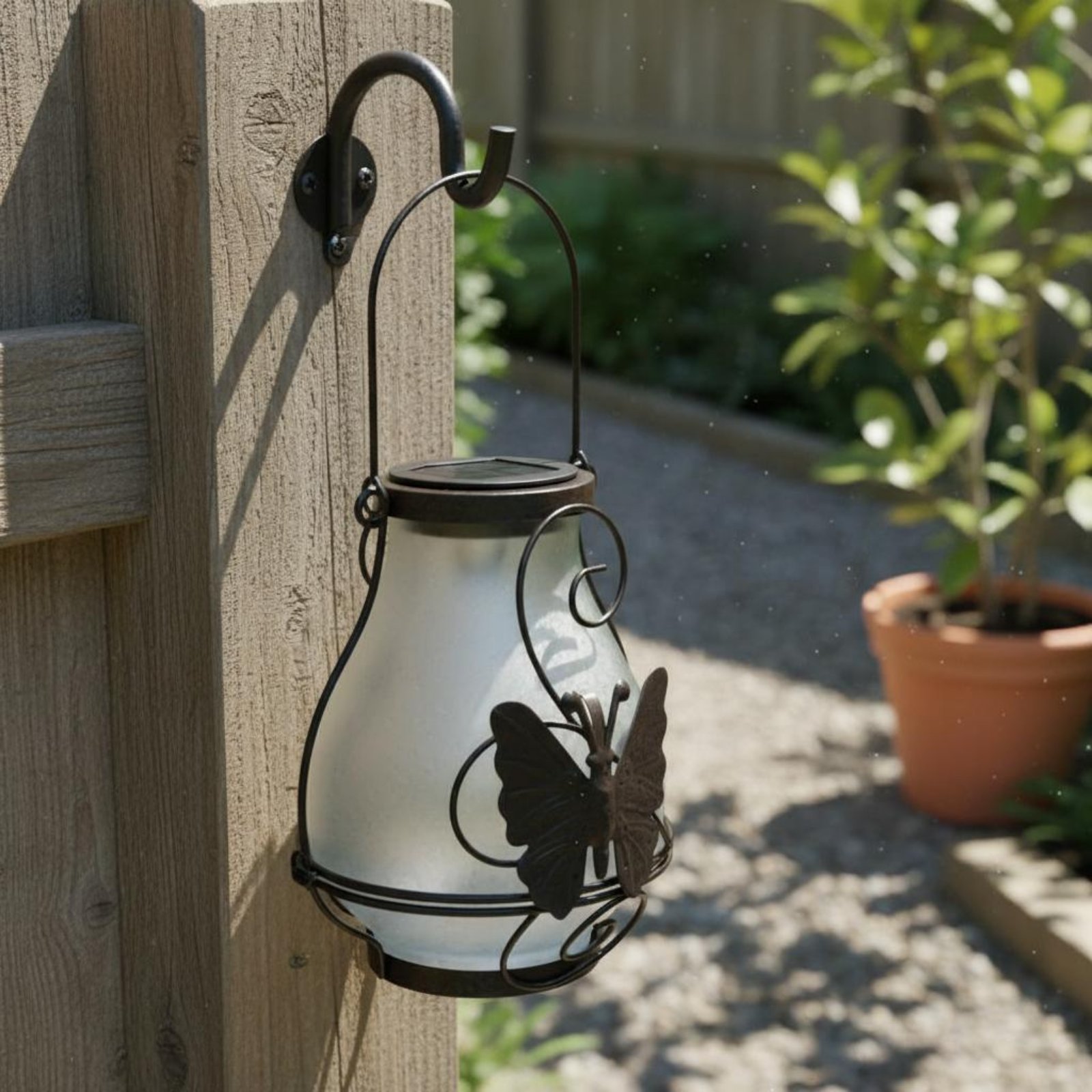 ソーラーバタフライランタン 防水バタフライソーラーランタン  - Solar Garden Light のレビューと価格